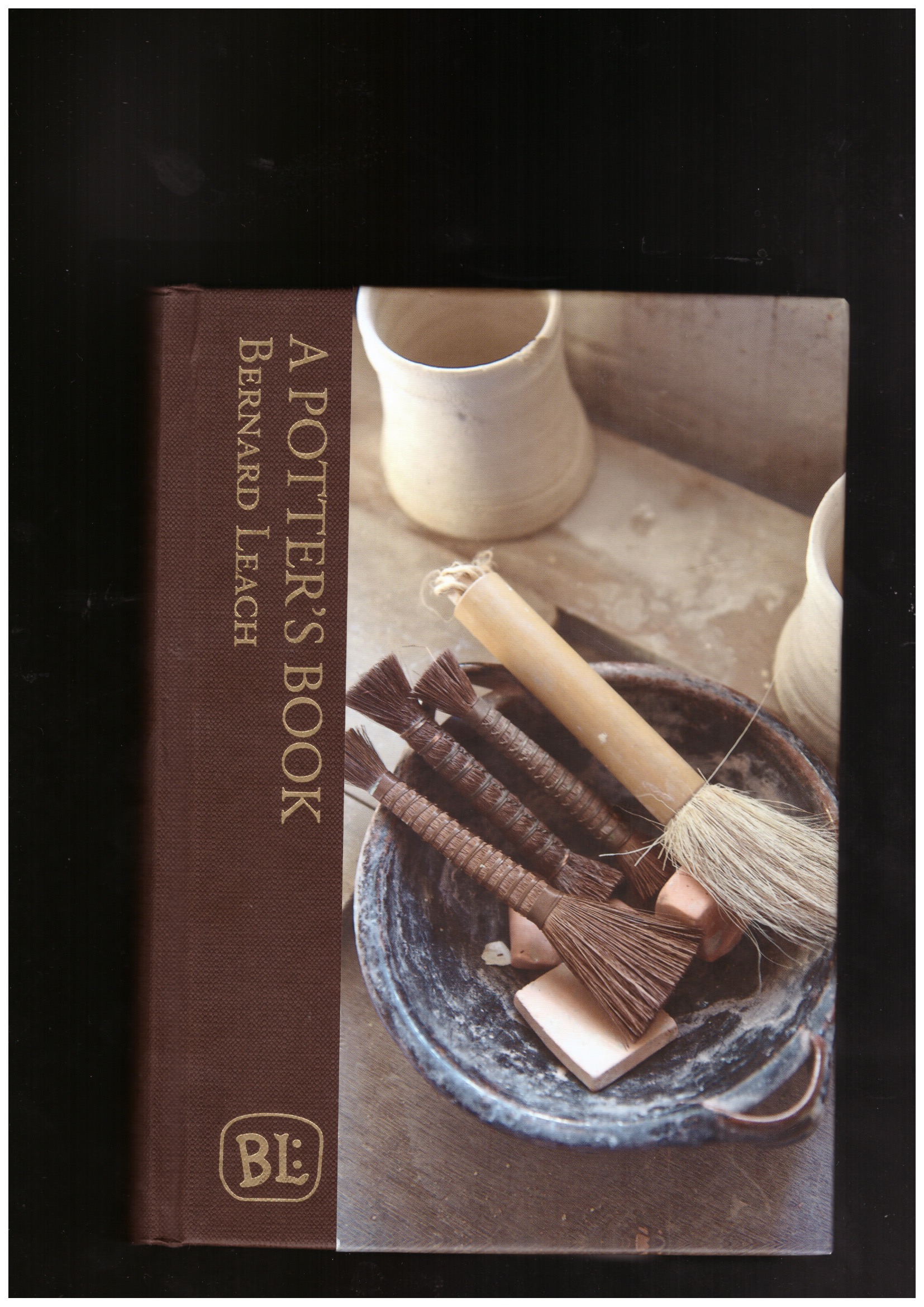 LEACH, Bernard - A Potter’s Book